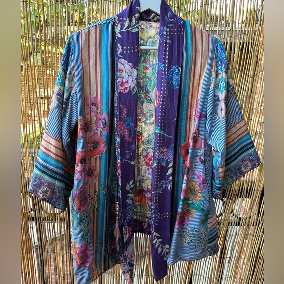 Johnny Was Reversible Silk Kimono with Pockets - Picture 2 of 13